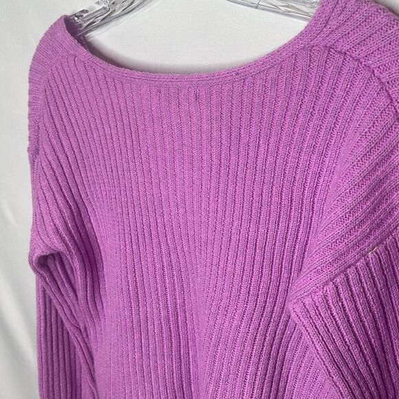 Wild Fable Ribbed Purple V Neck Sweater. Size Small. - Picture 5 of 6